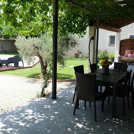 Very Pleasant House With Swimming Pool In Mouries, Near Les Baux De Provence In The Alpilles - 6 People Villa ภายนอก รูปภาพ