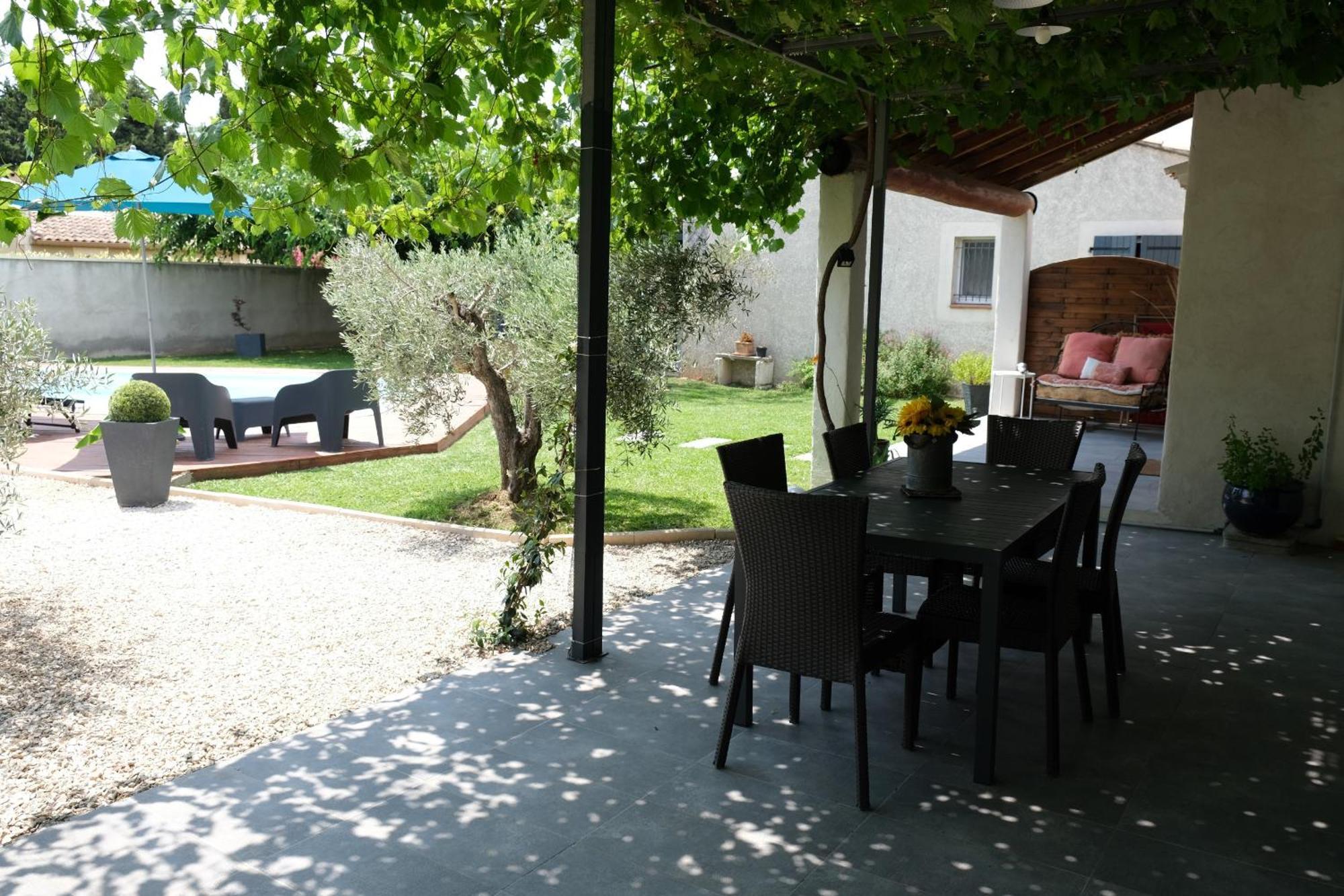 Very Pleasant House With Swimming Pool In Mouries, Near Les Baux De Provence In The Alpilles - 6 People Villa ภายนอก รูปภาพ